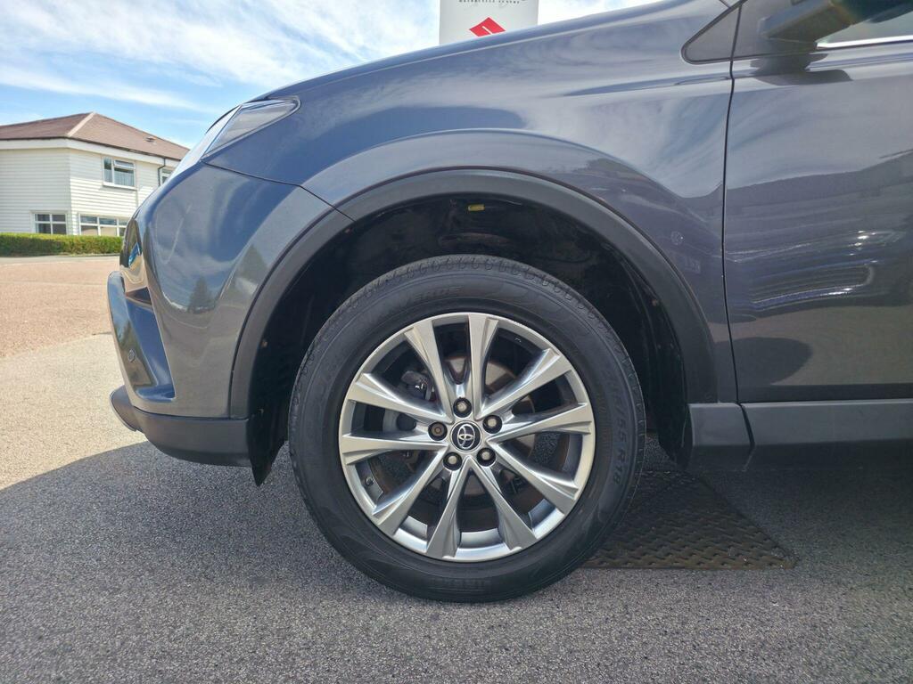 Toyota Rav 4 Excel White #27