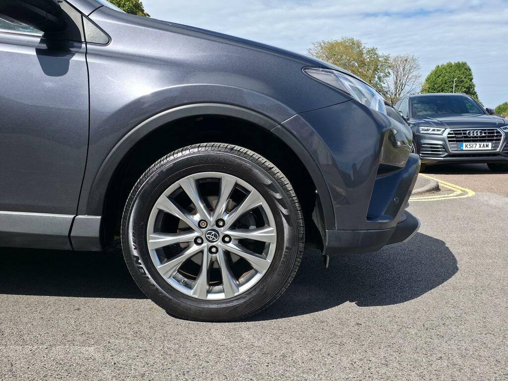 Toyota Rav 4 Excel White #26