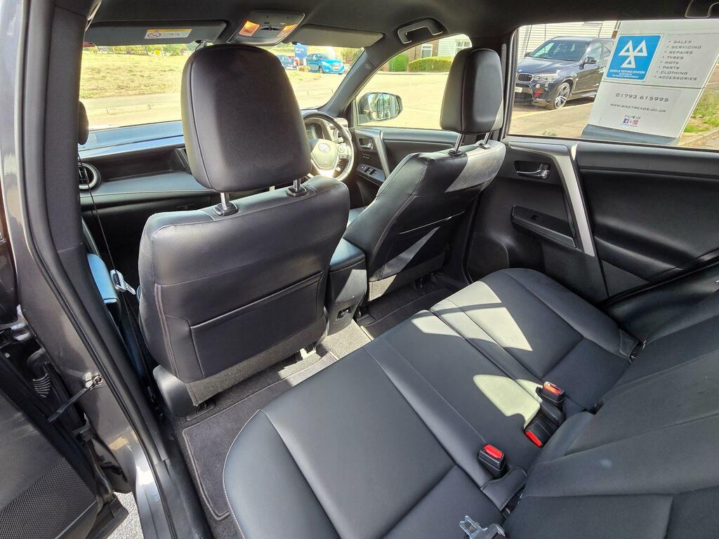 Toyota Rav 4 Excel White #18