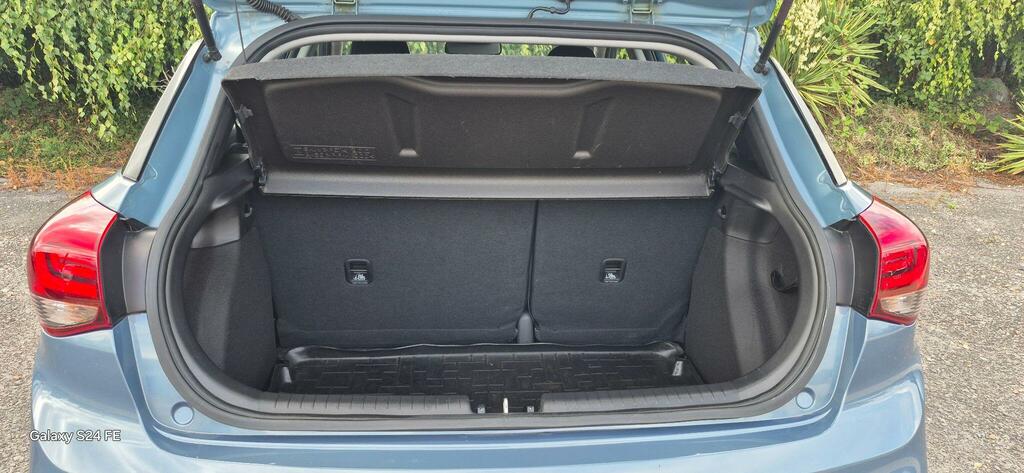 Hyundai I20 Active White #28