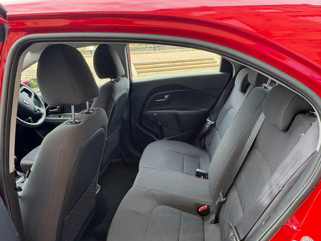 Kia RIO Hatchback Red #27
