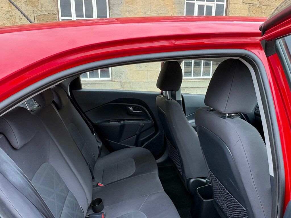Kia RIO Hatchback Red #26