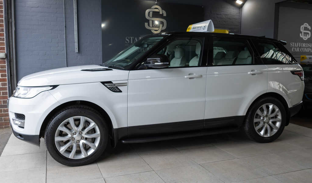 Land Rover Range Rover Sport Sdv6 Hse White #5