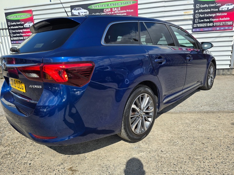 Toyota Avensis Valvematic Active Black #8