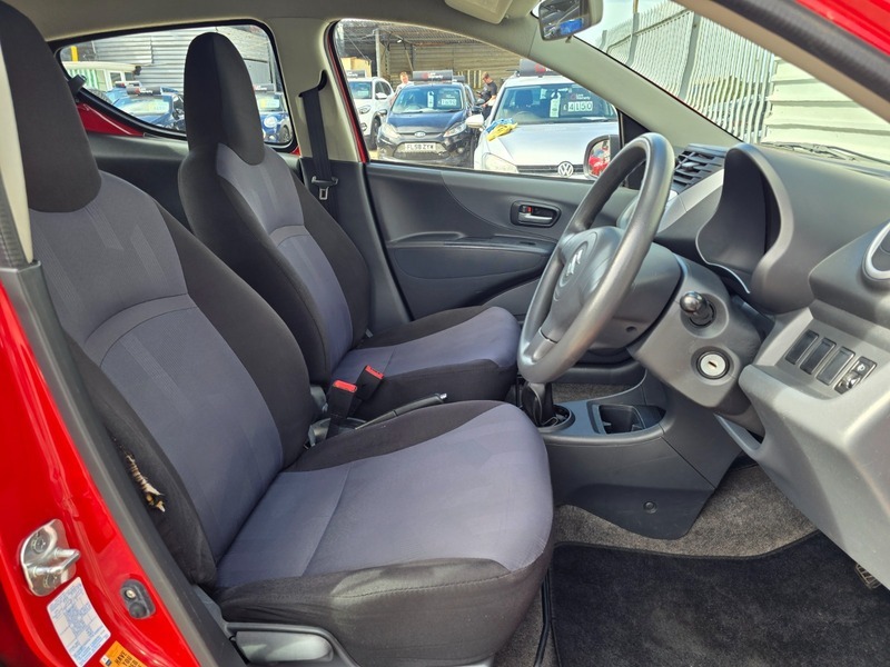 Suzuki Alto  White #15