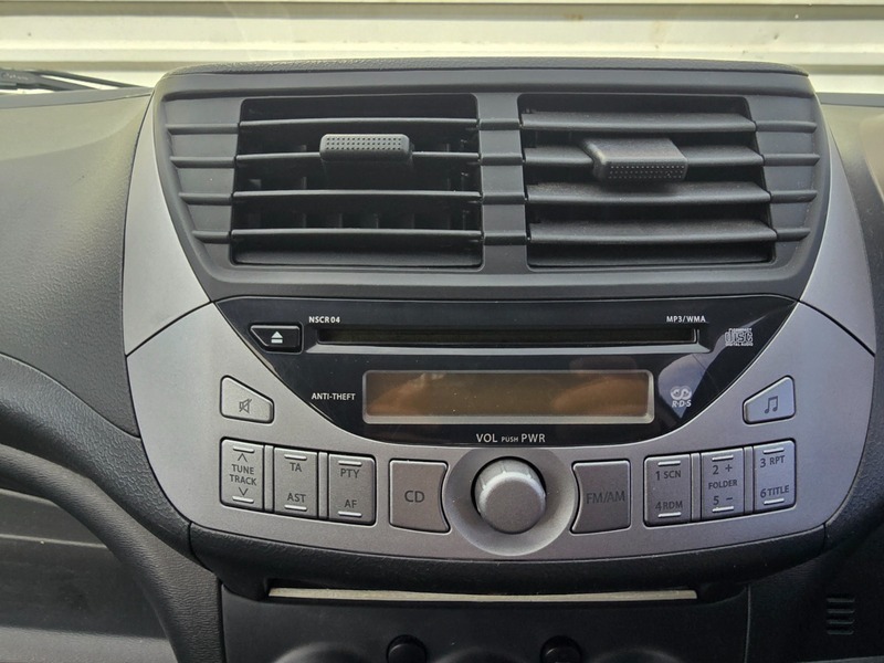 Suzuki Alto  White #14