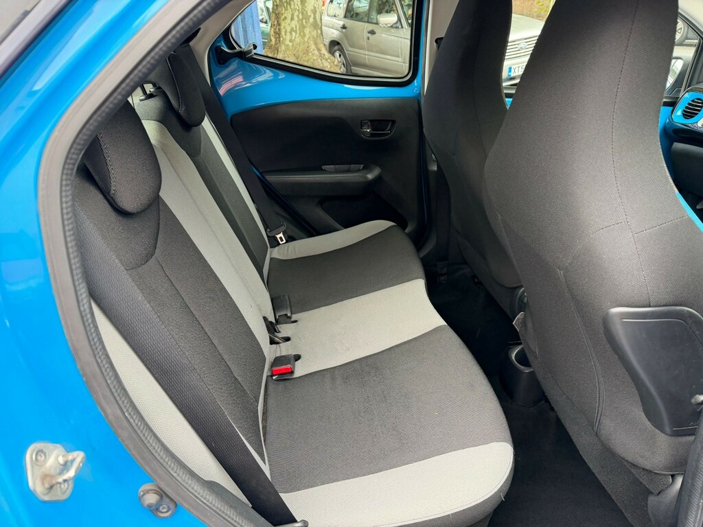 Toyota Aygo 1.0 Vvt-i X-cite Blue #5