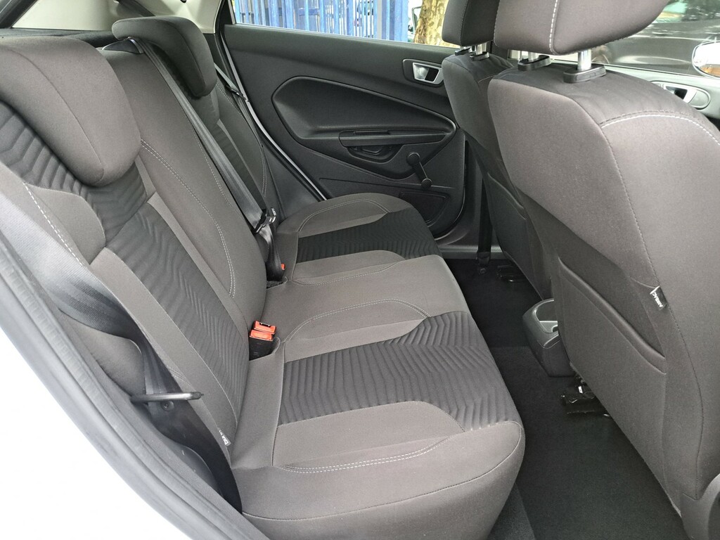 Ford Fiesta 1.3 Zetec White #5