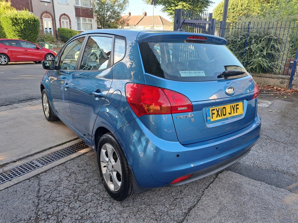Kia Venga 1.4 Crdi Ecodynamics 1 Euro 5 Ss Silver #10