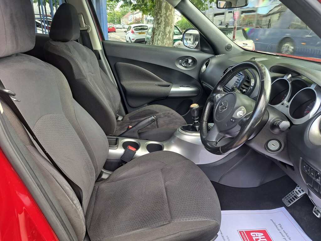 Nissan Juke 1.6 Dig-t Acenta Sport Red #4