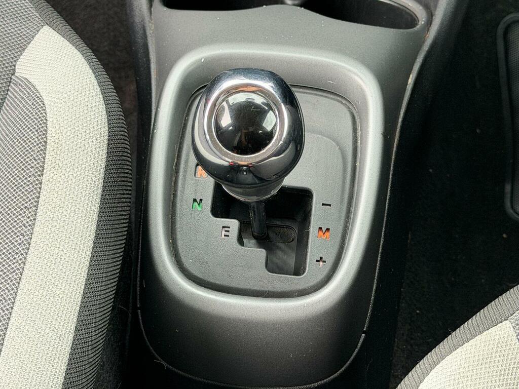 Toyota Aygo Hatchback Grey #35
