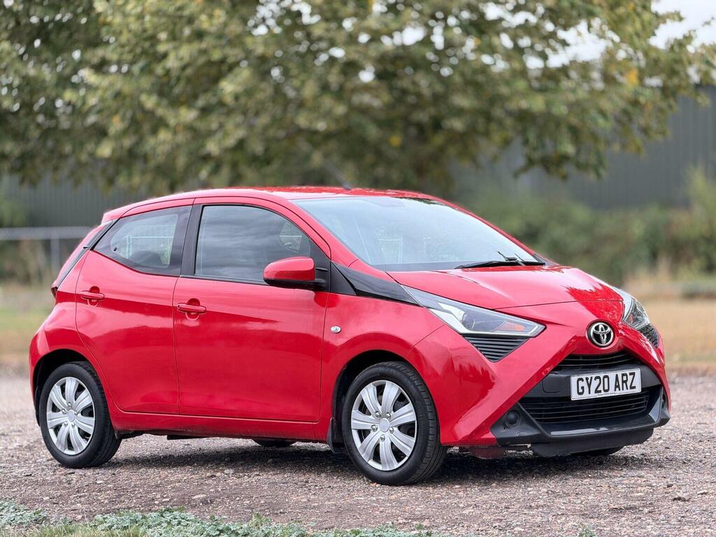Toyota Aygo 1.0 Vvt-i X-play X-shift Euro 6 Red #2