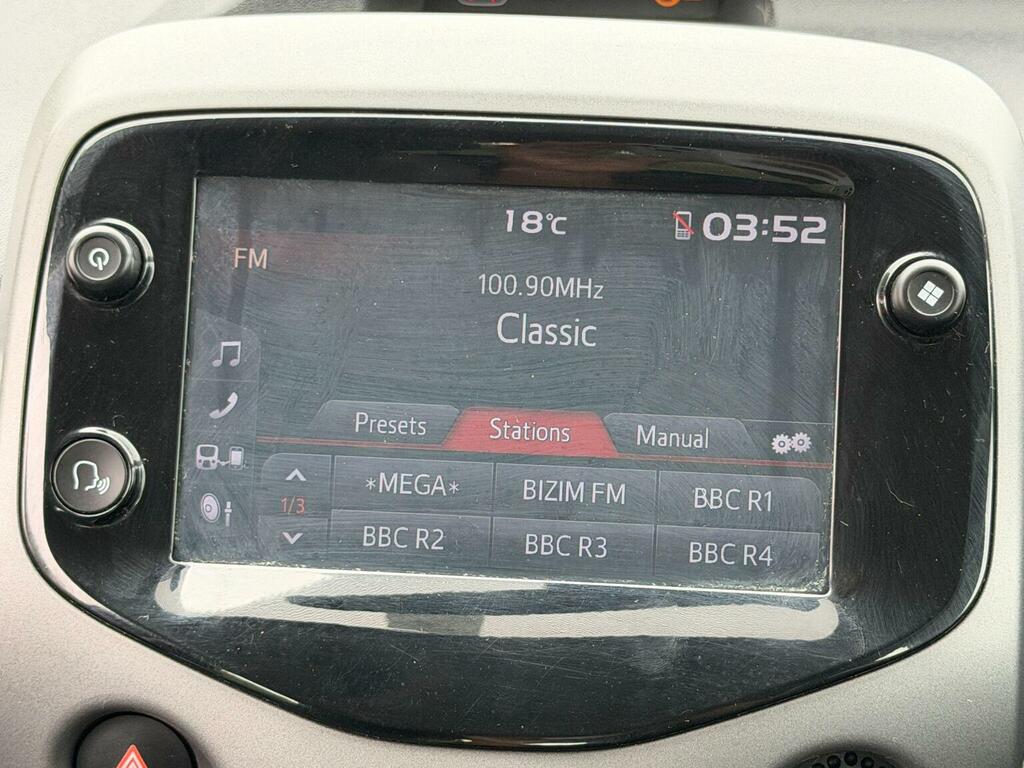 Toyota Aygo Hatchback Grey #33