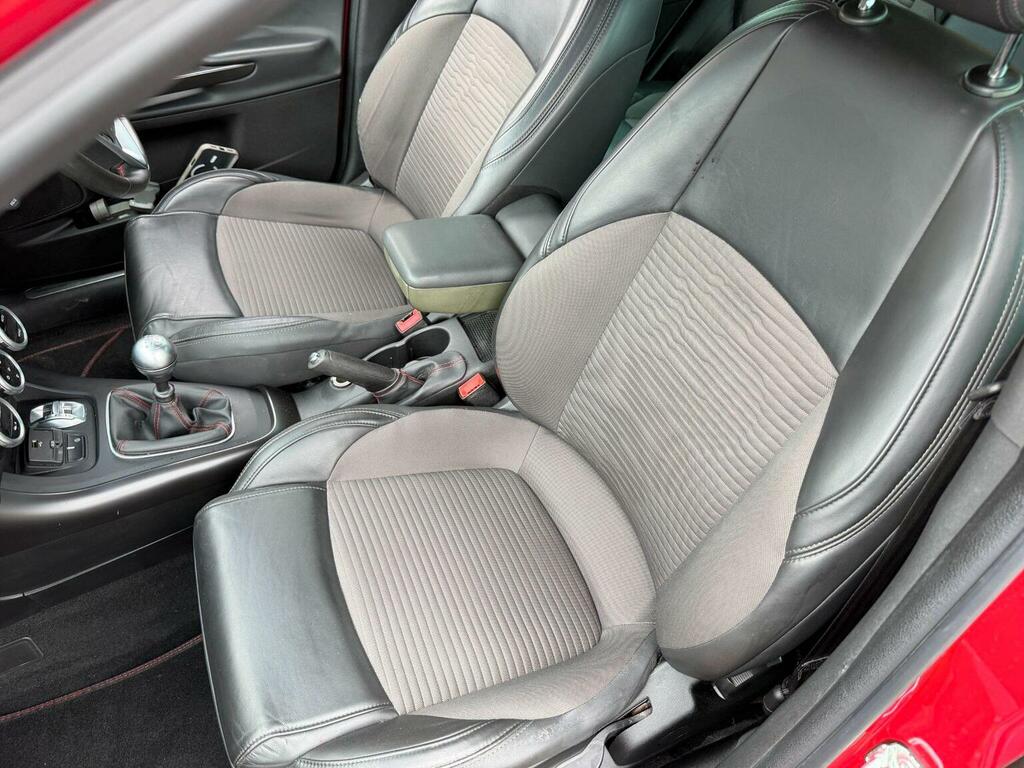 Alfa Romeo Giulietta Hatchback Blue #21