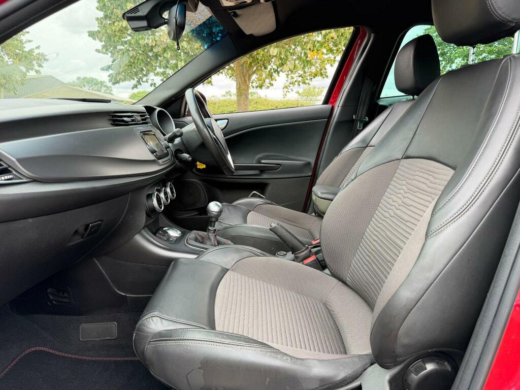 Alfa Romeo Giulietta Hatchback Blue #19