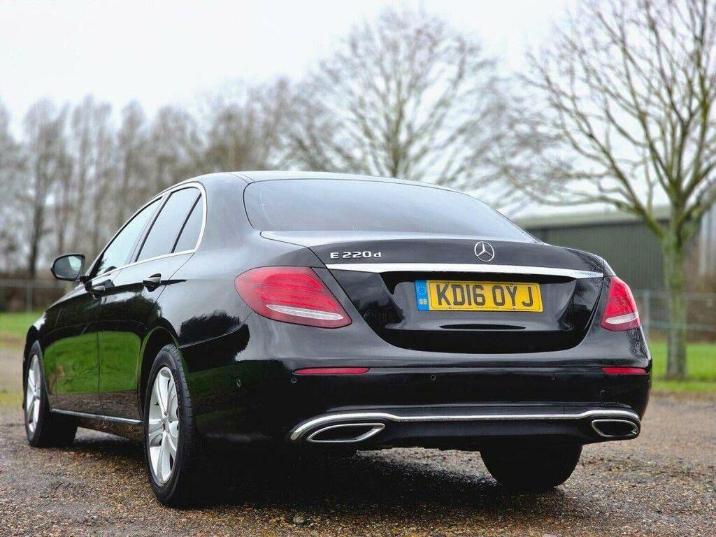 Mercedes-Benz E Class E200 Amg Line 7G-tronic White #7
