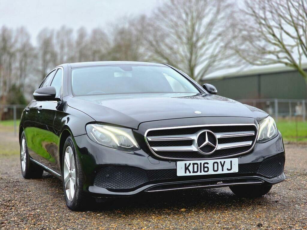 Mercedes-Benz E Class E200 Amg Line 7G-tronic White #15
