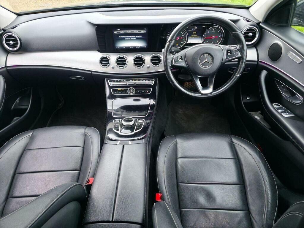 Mercedes-Benz E Class E200 Amg Line 7G-tronic White #23