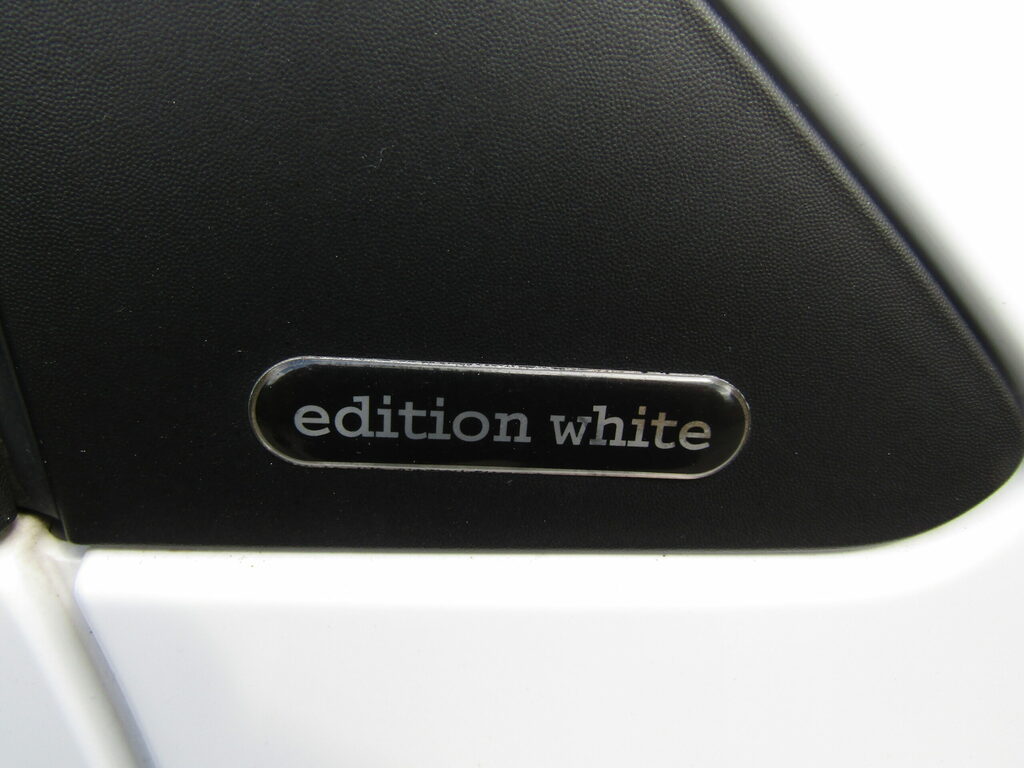 Smart Fortwo Edition White White #9