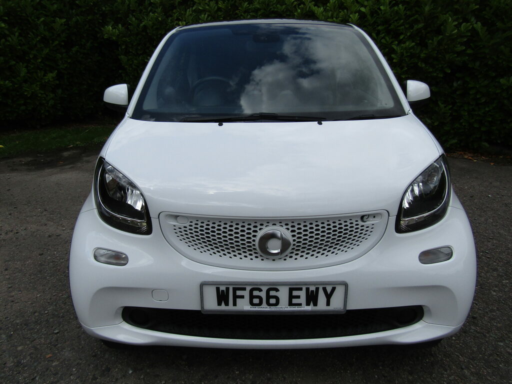 Smart Fortwo Fortwo Edition White White #2