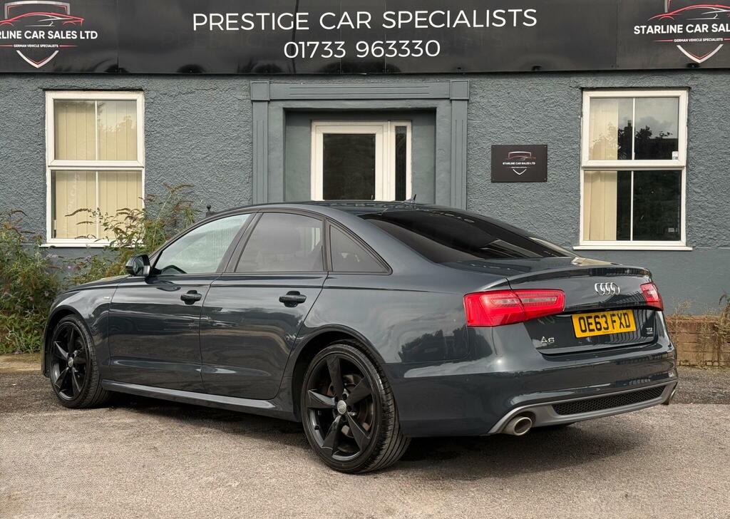 Audi A6 Saloon Black Edition Blue #4