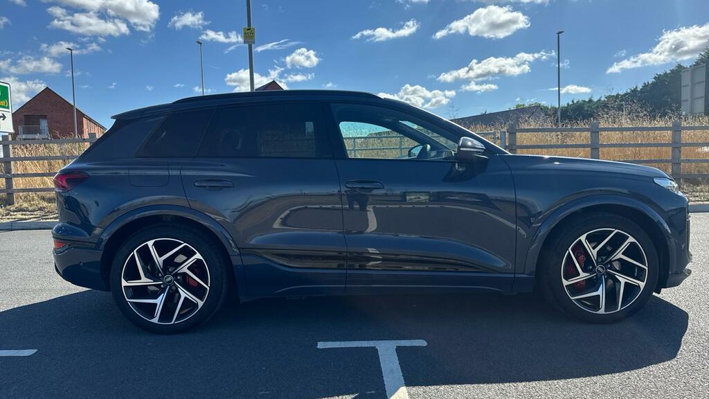 Audi Q6 E-Tron 100Kwh Edition 1 Quattro GN74YEY Blue #5