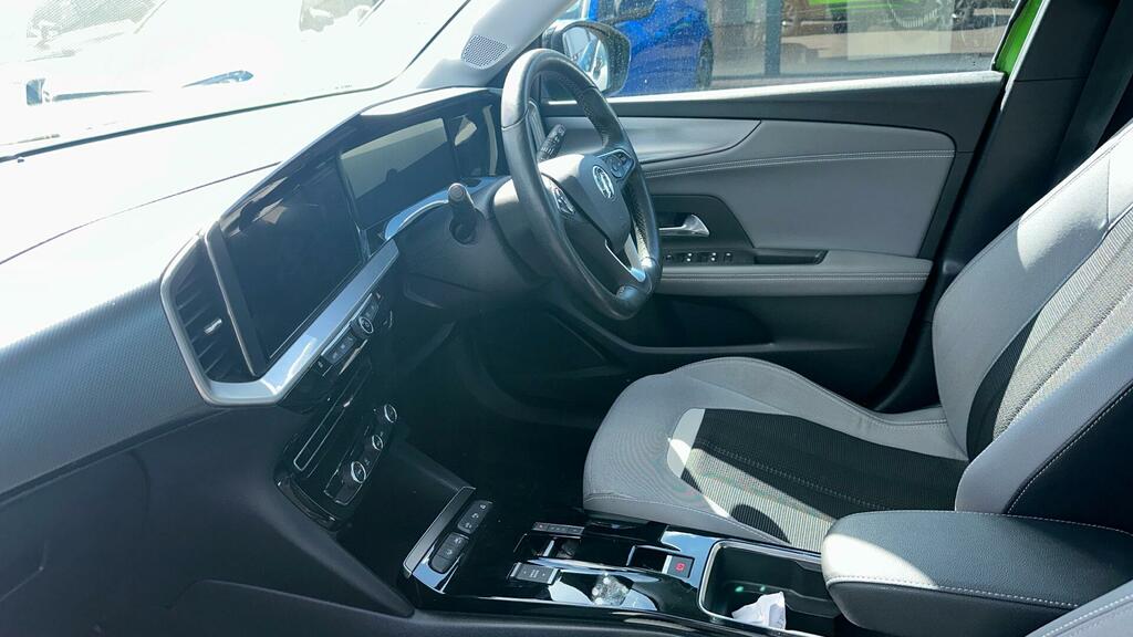 Vauxhall Mokka-e 50Kwh Elite Nav Premium VN21UFZ Green #2