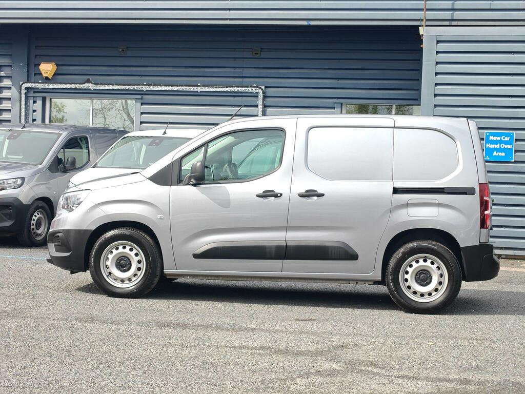 Vauxhall Combo-e Life 2300 50Kwh Prime L1 11Kw Charger Grey #4