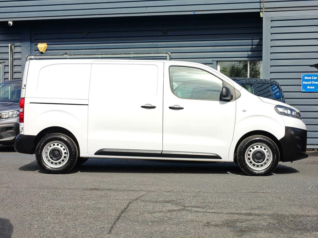 Vauxhall Vivaro Prime Black #7
