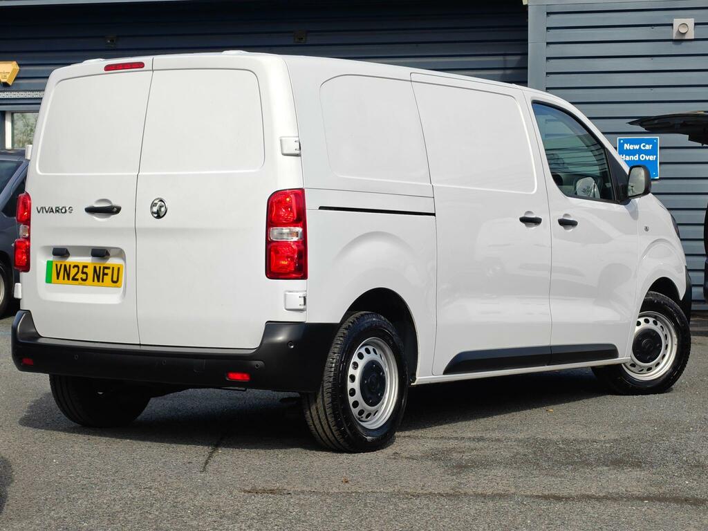 Vauxhall Vivaro Prime Black #8