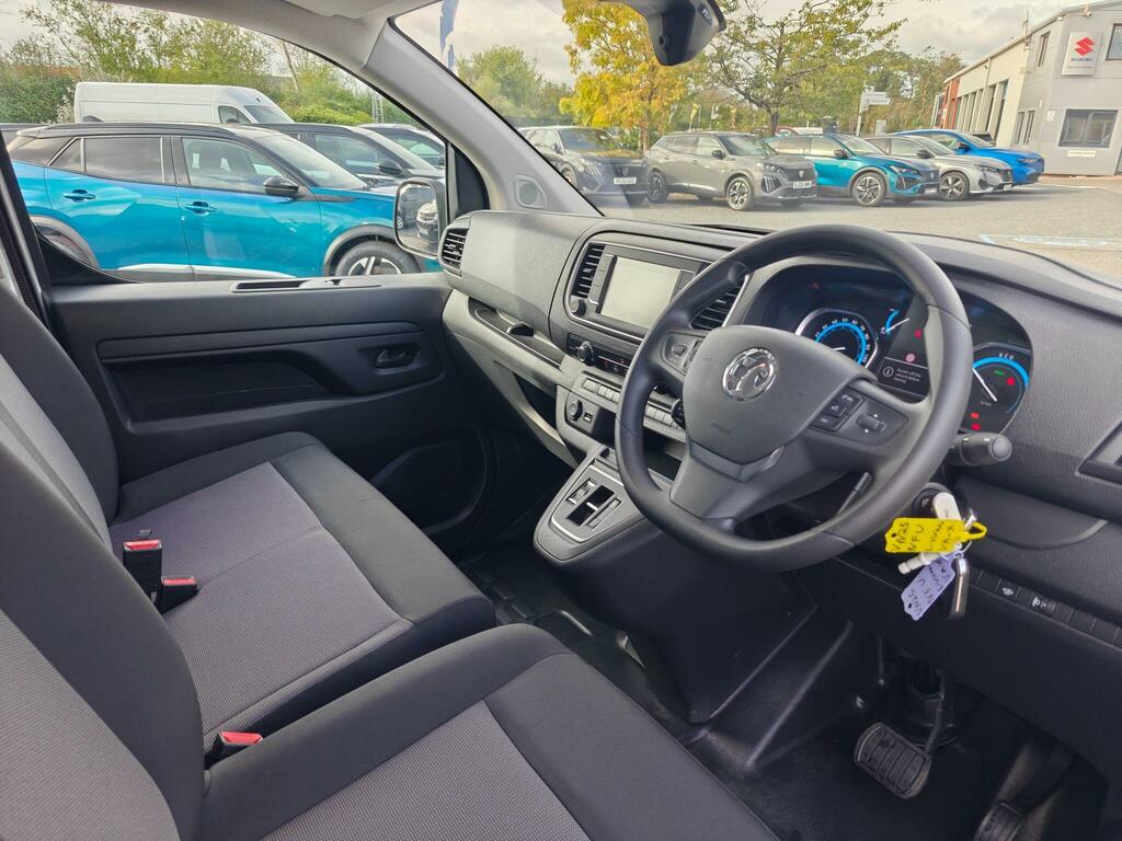 Vauxhall Vivaro Prime Black #18