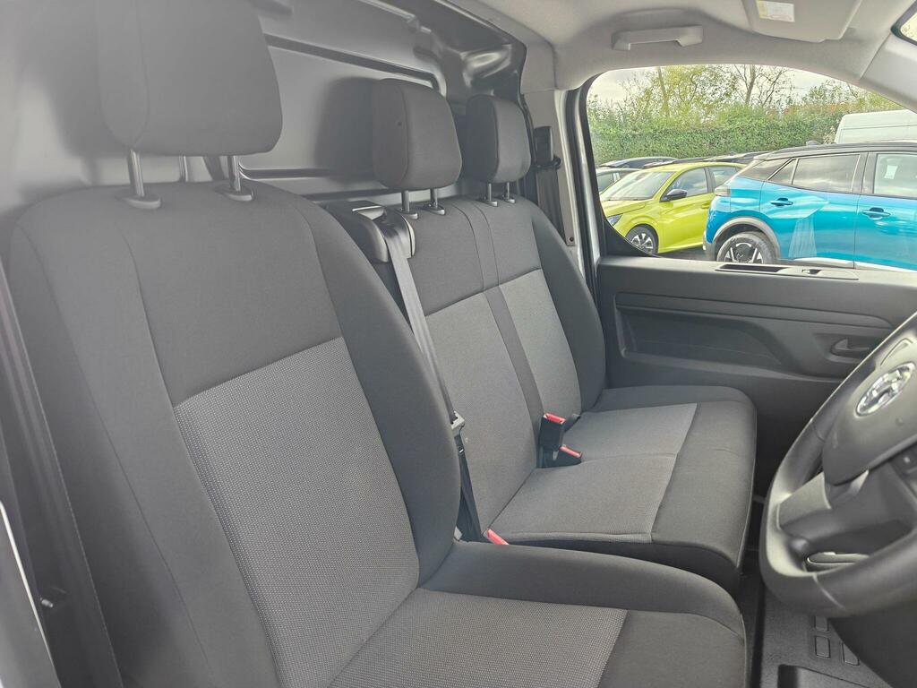 Vauxhall Vivaro Prime Black #9
