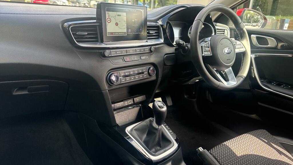 Kia Ceed 1.0 T-gdi 3 VN20RUR Red #2