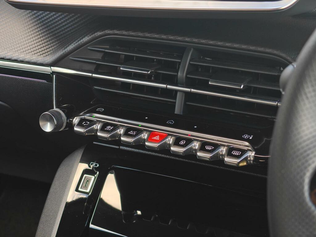 Peugeot e-2008 50Kwh Gt Grey #37