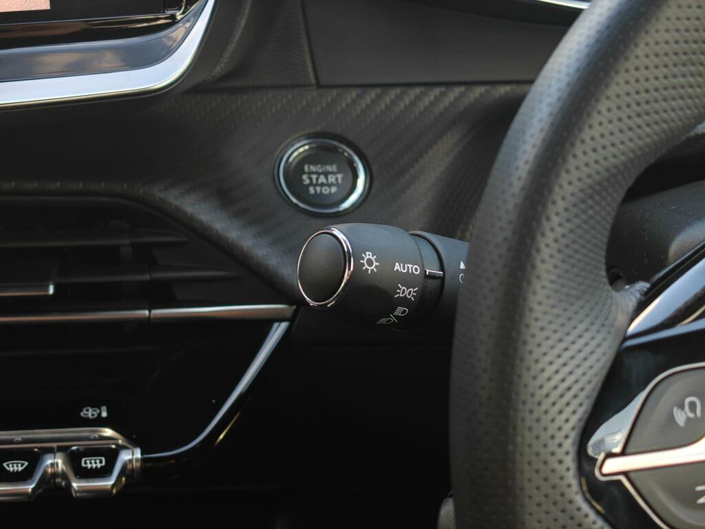 Peugeot e-2008 50Kwh Gt Grey #17