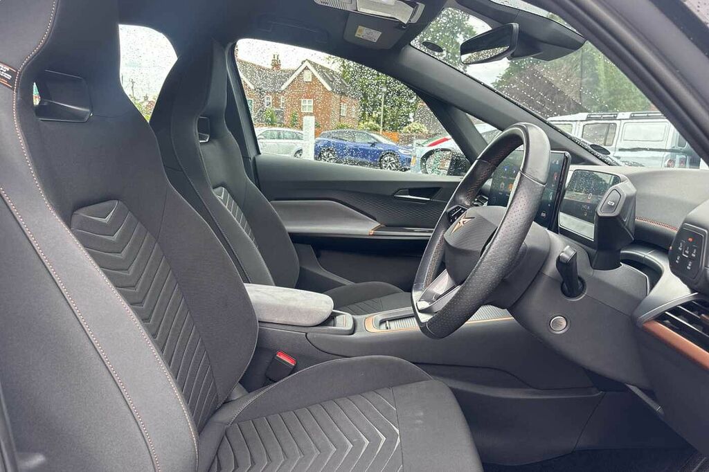 Cupra Born 150Kw V1 58Kwh White #13
