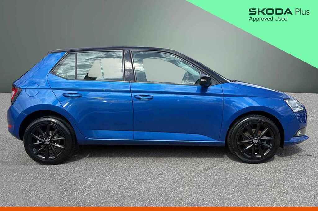 Skoda Fabia 1.0 Tsi Colour Edition Black #4