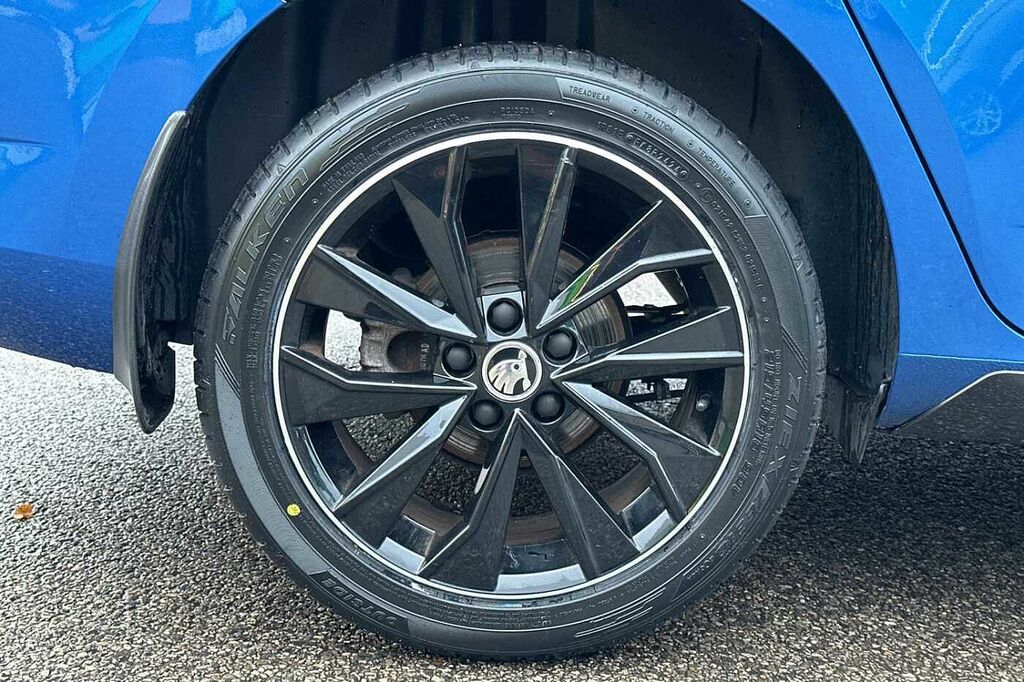 Skoda Fabia 1.0 Tsi Monte Carlo 110Ps Ss 5-Dr Estate Blue #5