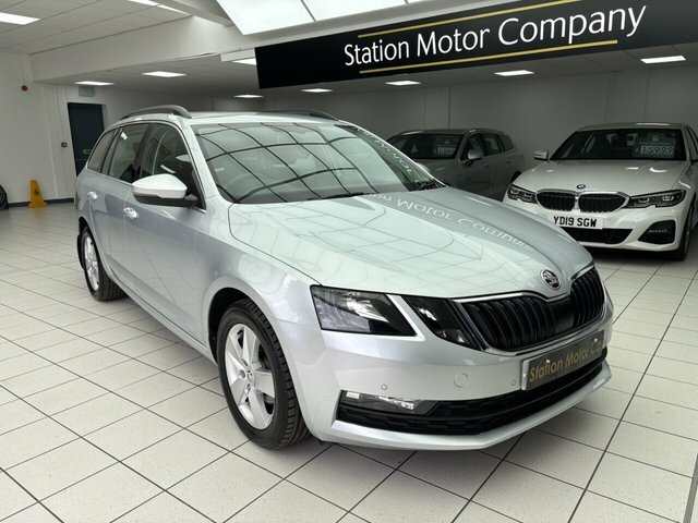 Skoda Octavia Tdi Se Technology Estate Silver #2