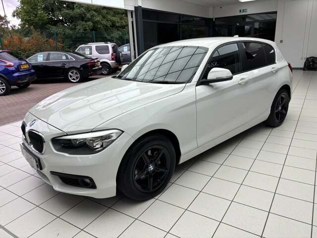 BMW 1 Series 118D Se Hatchback White #6