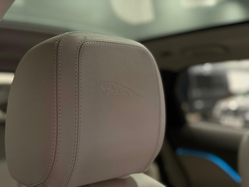 Jaguar F-Pace Portfolio Awd Red #20