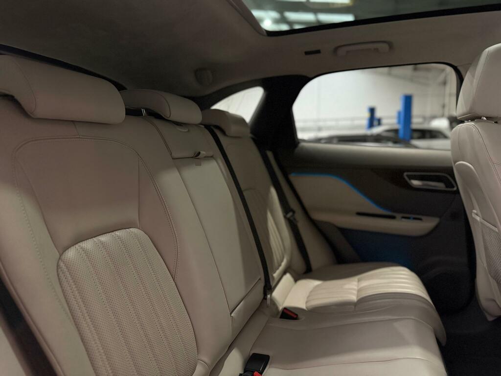 Jaguar F-Pace Portfolio Awd Red #36