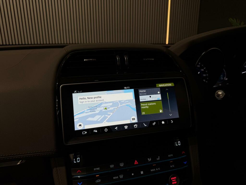 Jaguar F-Pace Portfolio Awd Red #27