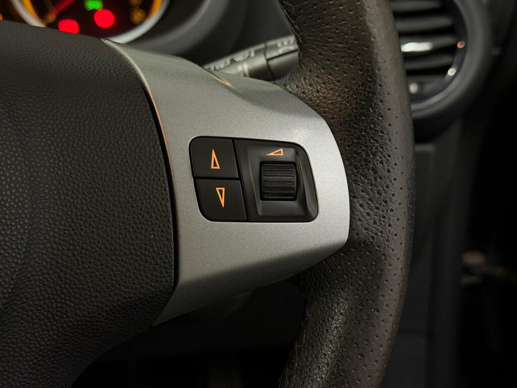 Vauxhall Corsa Exclusiv Ac Black #17