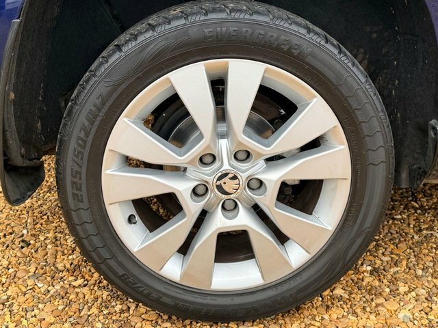 Skoda Yeti Se Green #12