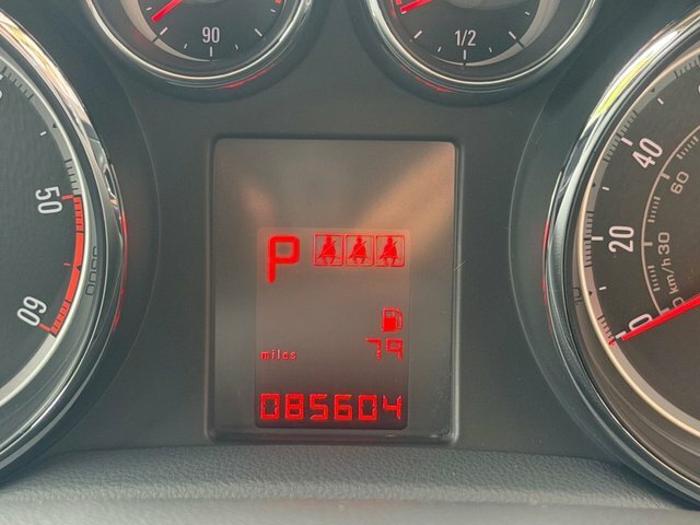 Vauxhall Mokka 1.7 Cdti Se Suv 2Wd Euro 5 130 Ps Black #2
