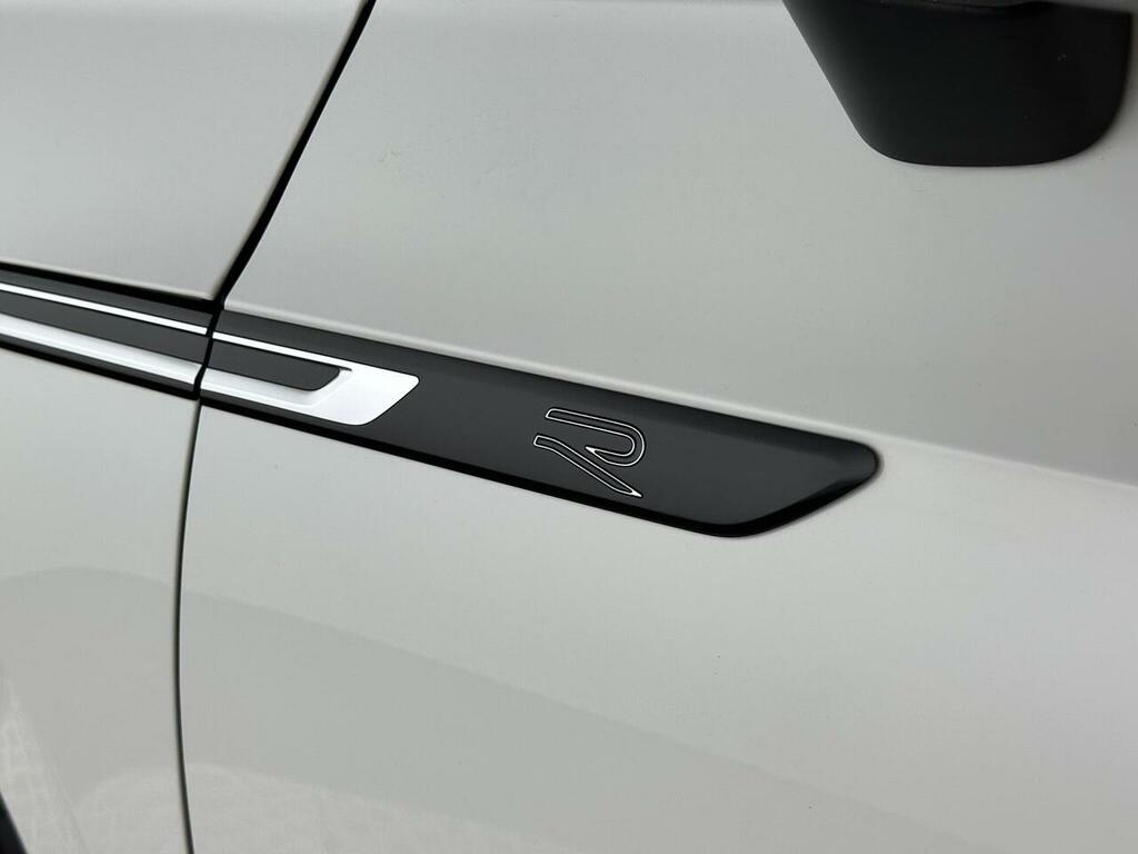 Volkswagen Arteon Hatchback Black #31