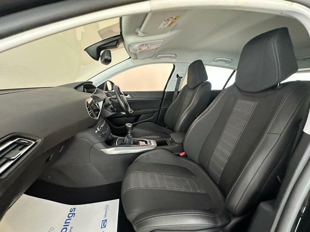 Peugeot 308 Hatchback White #22