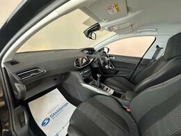Peugeot 308 Hatchback White #47