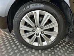 Peugeot 308 Hatchback White #52